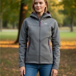 Arc'teryx Women's Gray and Purple Ski Jacket